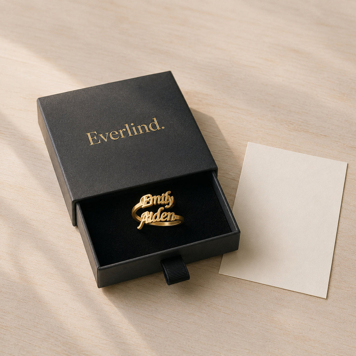 Customized Name Ring in Everlind gift packaging